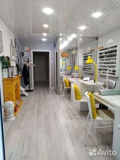 Аренда места для мастера маникюра и педикюра