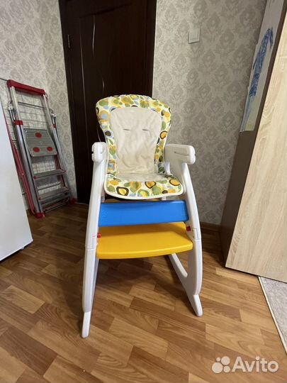 Детский стульчик для кормления