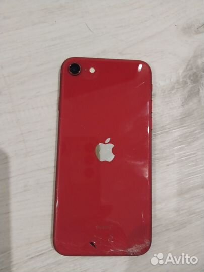 iPhone SE, 64 ГБ