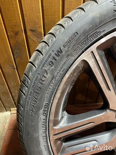 Kumho Ecsta HS51 225/45 R17