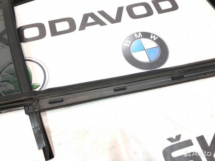 Форточка двери задняя правая Skoda Octavia Rs A5