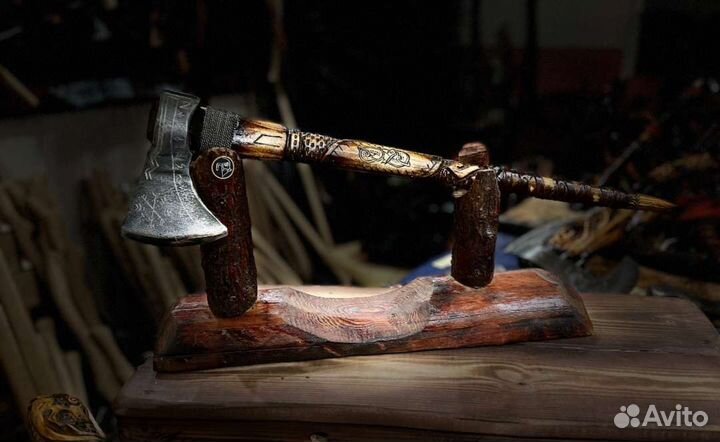 Топор кованый ручной работы