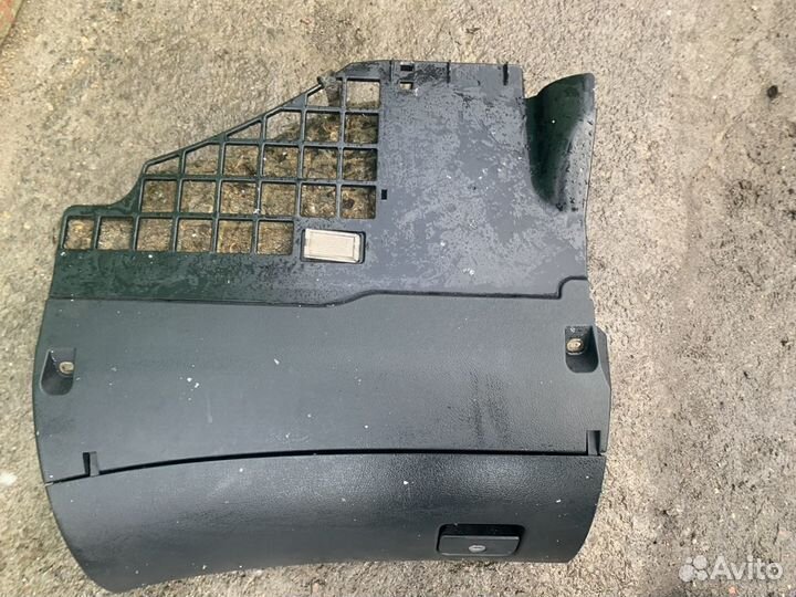 Бардачок audi A6 (C5) (1997-2004)