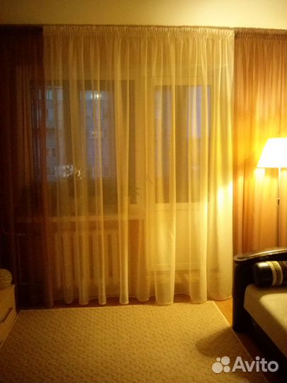 Продаются шторы двухцветные