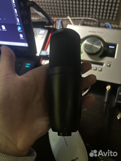 Студийный микрофон AKG P120