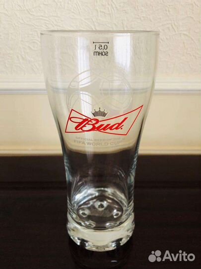 Пивные бокалы и кружка