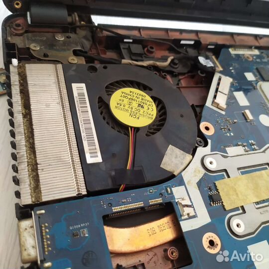 Ноутбук Acer E1-570G на разбор по запчастям