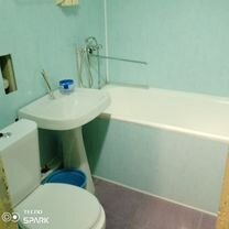 2-к. квартира, 40 м², 3/3 эт.