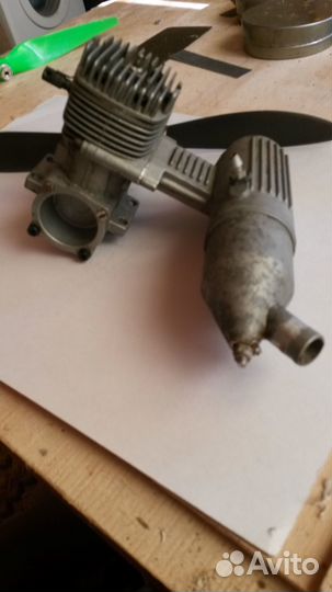 Авиамодельный двигатель Kyosho 40 Nitro