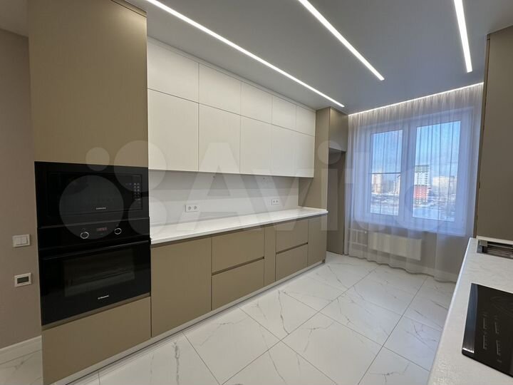 4-к. квартира, 142 м², 8/16 эт.