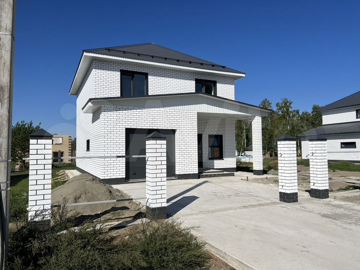 Дом 141 м² на участке 7,7 сот.