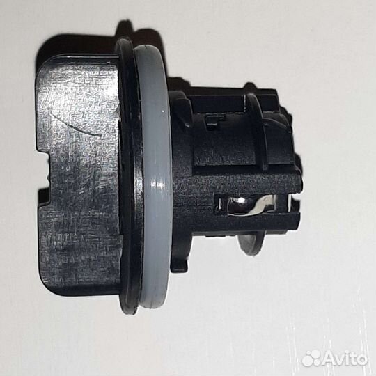 Держатель лампы поворотника renault logan 2