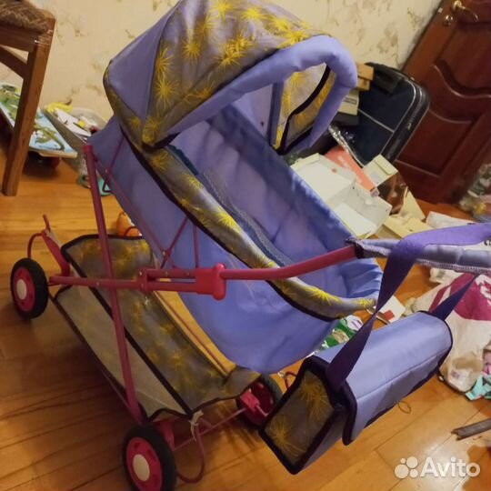 Коляска кукольная