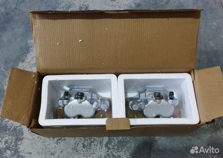 Суппорта передние для BRP Can-Am G2 правый и левый