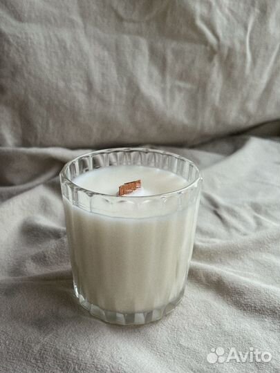 Ароматическая свеча в прозрачном стакане