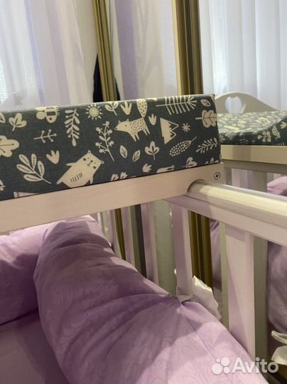 Пеленальная доска на кроватку