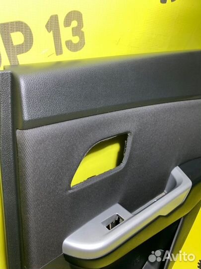 Обшивка двери задняя правая Kia Rio 3 QB G4FC 2015