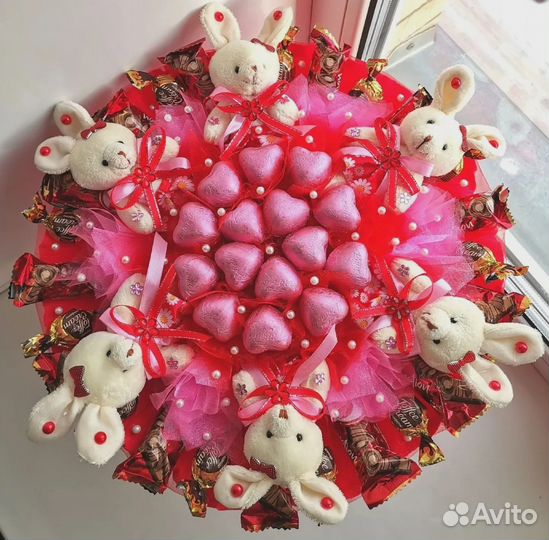 Букеты из конфет, чая, игрушек