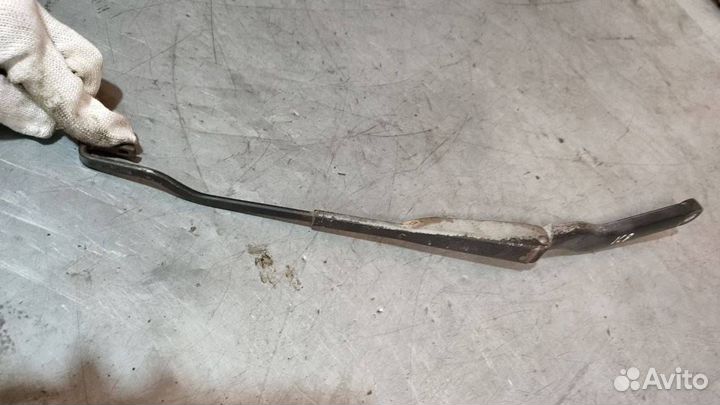 Поводок стеклоочистителя правый Saab 9-5 2001