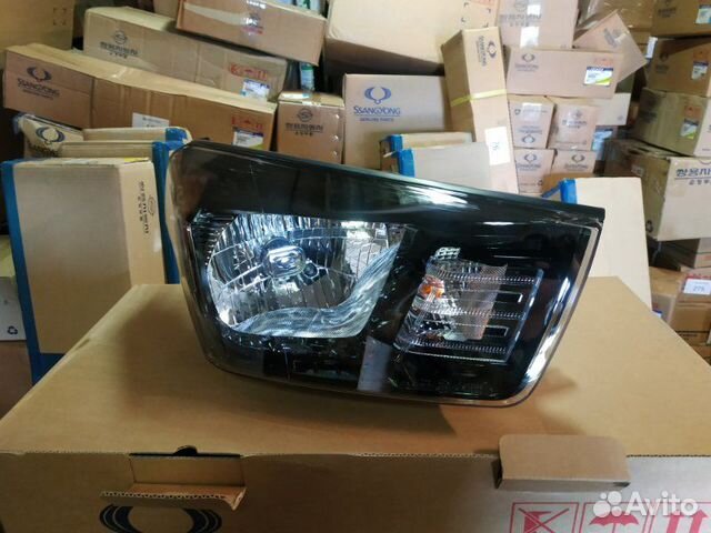 Фара передняя правая Ssang Yong New Actyon Sport