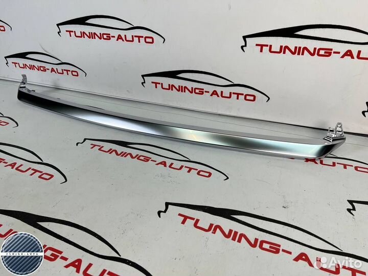 Нижний молдинг решётки радиатора RX35