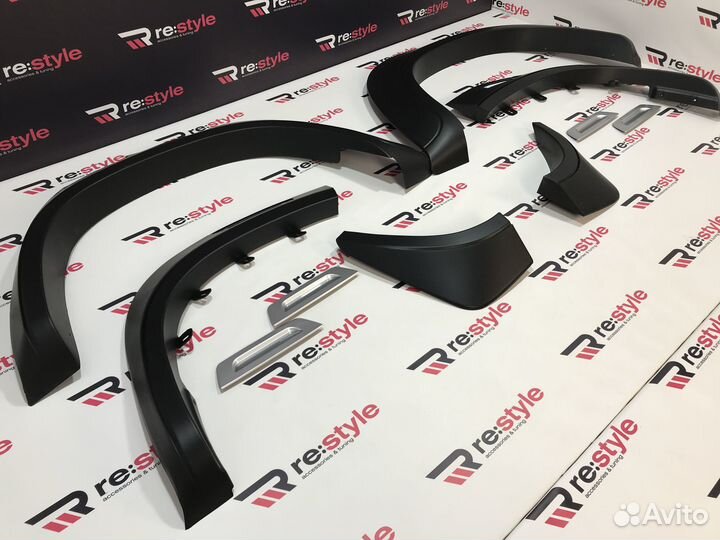 Фендера Mitsubishi L200 с18г HY-Lily