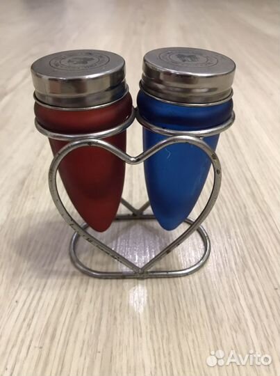 Солонка и перечница