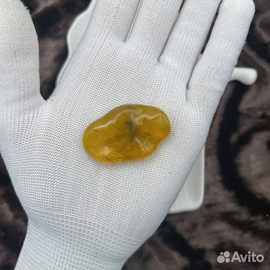 Советская винтажная брошь, имитация янтаря,СССР