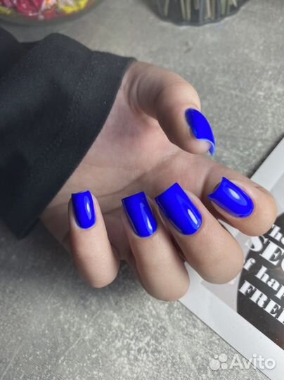 Маникюр и педикюр