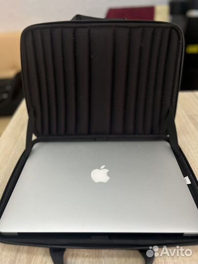 Apple MacBook Air 13