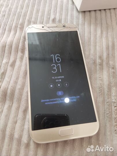 Samsung Galaxy A7 (2017) SM-A720F/DS, 3/32 ГБ
