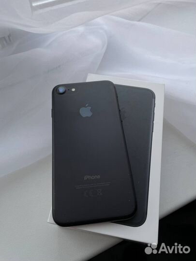 Телефон iPhone 7 32gb