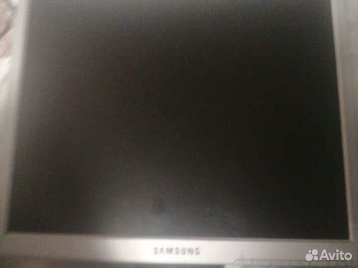 Монитор Samsung syncmaster 720n