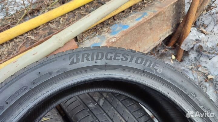 Bridgestone Turanza T005 225/45 R19