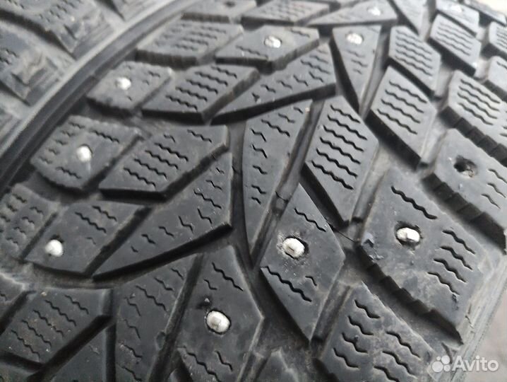 Dunlop SP Winter Ice 02 185/55 R15 86T