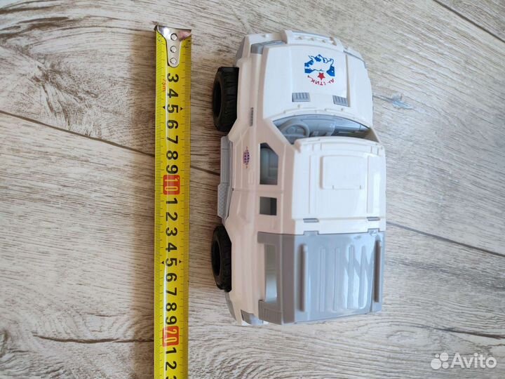 Внедорожник машинка