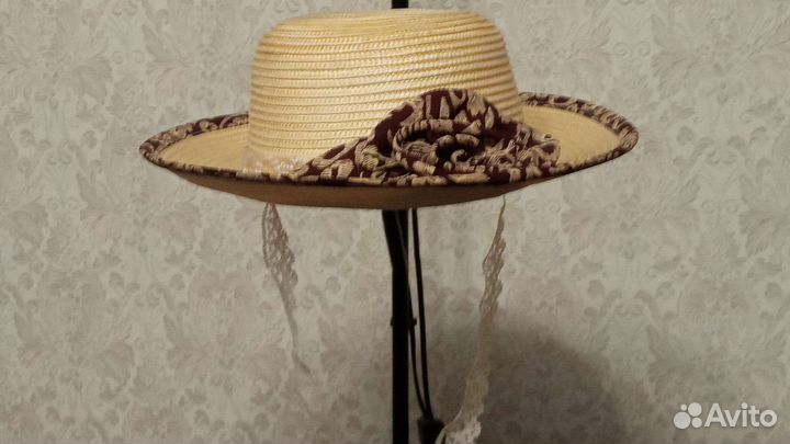 Шляпа женская соломенная