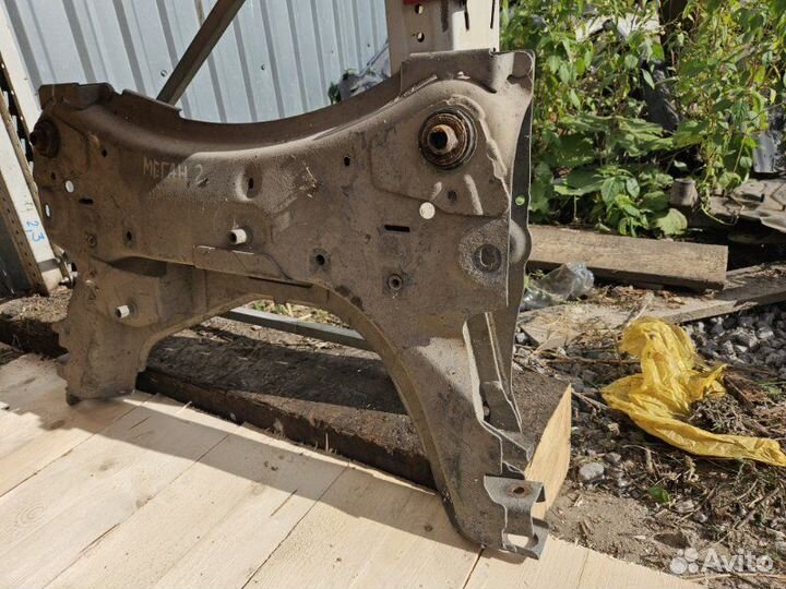 Подрамник передний Renault Megane 2 1.6 K4M 2004