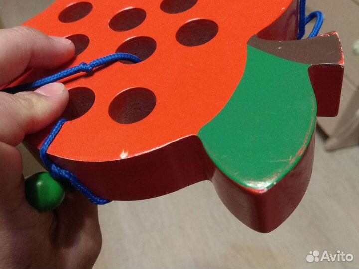 Шнуровка яблоко деревянное