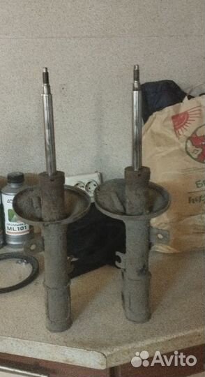 Стойки передние kia spectraвостановленые