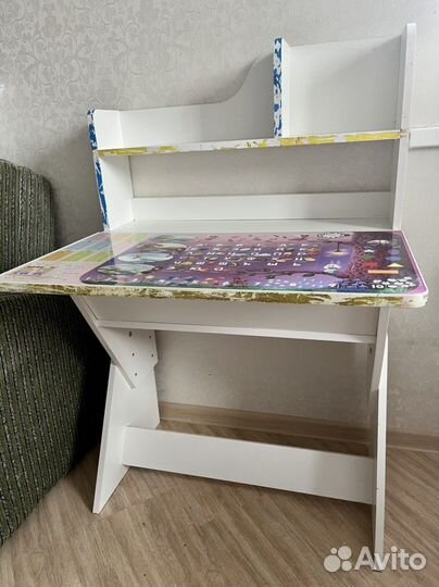 Растущая стол парта для школьника с ящиком