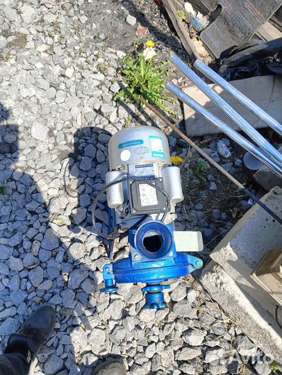 Мельница для зерна бытовая