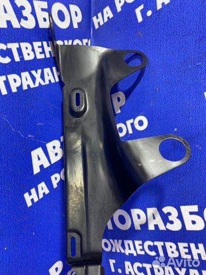 Кронштейн порога Volkswagen Passat Cc седан cczb