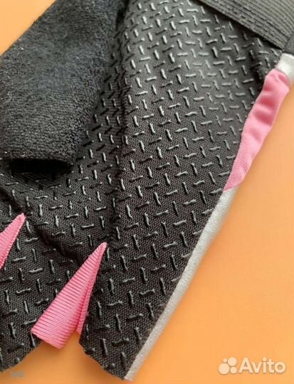 Перчатки спортивные фитнес перчатки новые