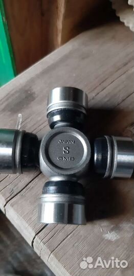 Продаю крестовину кардана