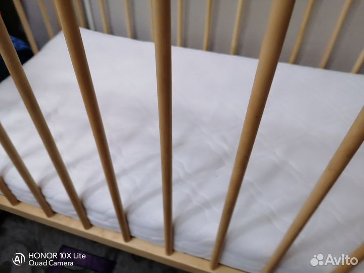 Детская кроватка