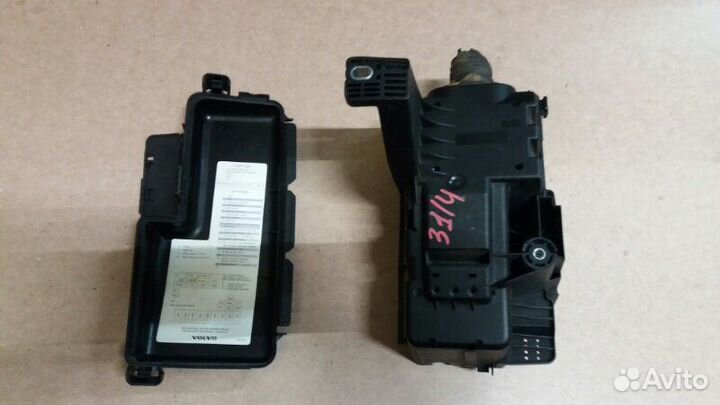 Блок предохранителей Volvo XC70 I 2000-2007г