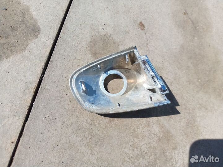 Накладка личинки замка Kia Sorento Prime 3 UM