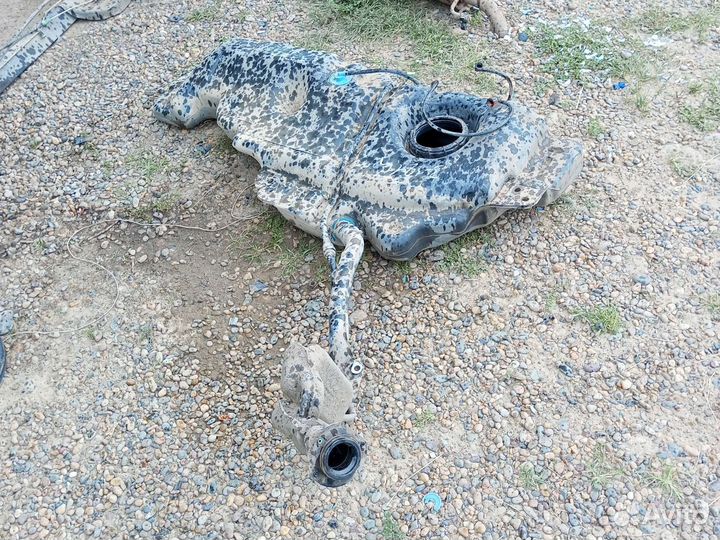 Топливный бак Renault symbol