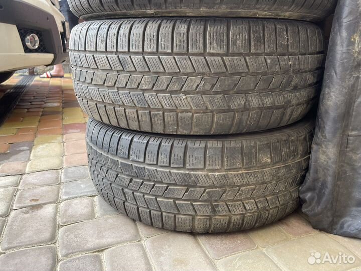 Pirelli Scorpion Ice&Snow 235/60 R17 102H
